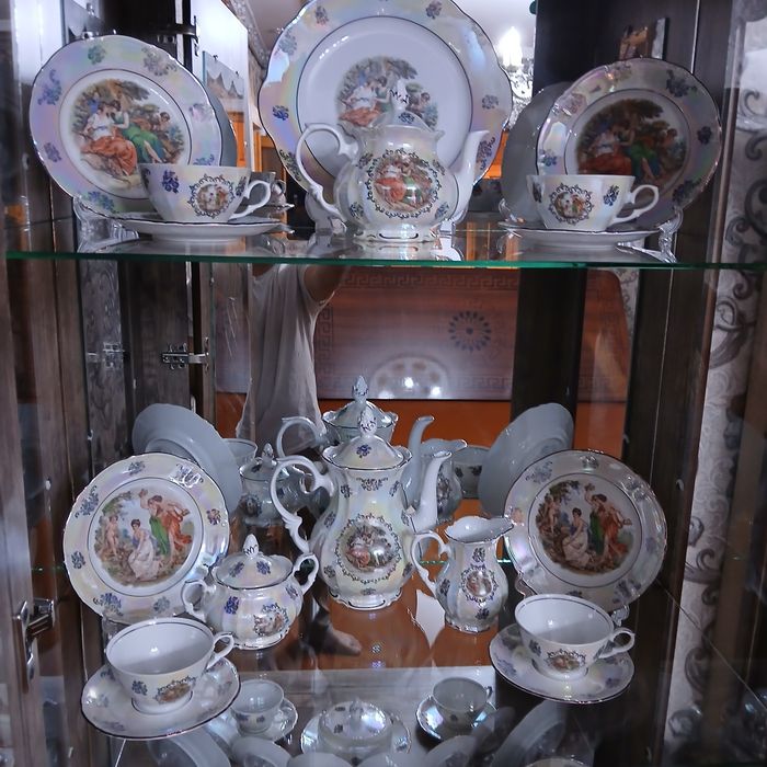 Madonna servis sotiladi 14 personli