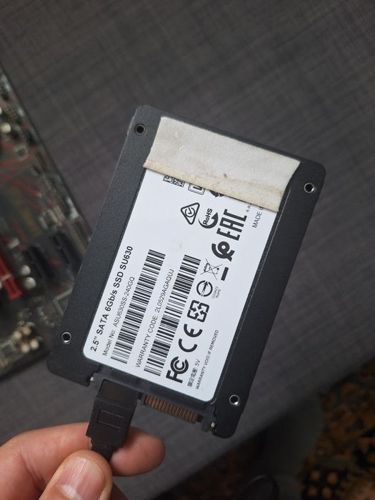 Placa de baza MSI B450, Hard SSD, RAM, procesor