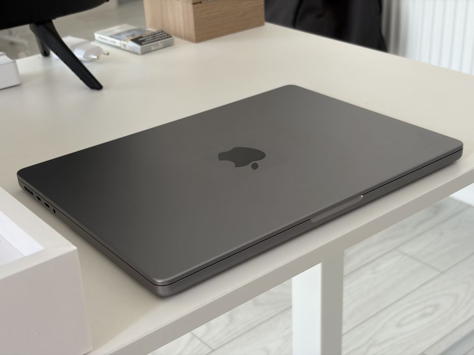 Macbook Pro 14 , M1 Pro, 32 RAM, 512 SSD ca nou