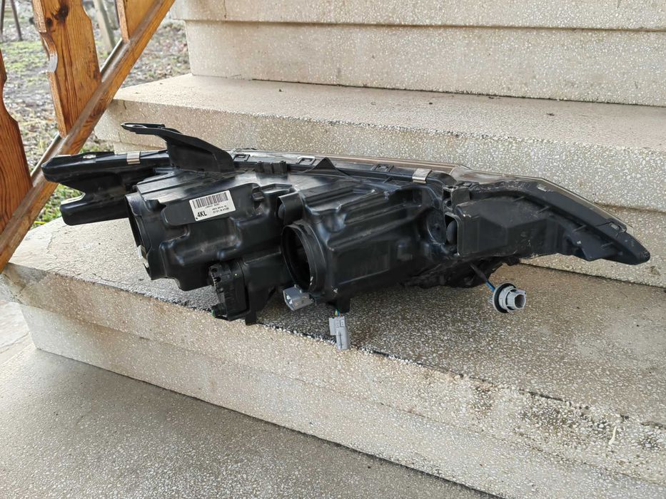 Фар Mitsubishi Outlander LED ляв Оригинален