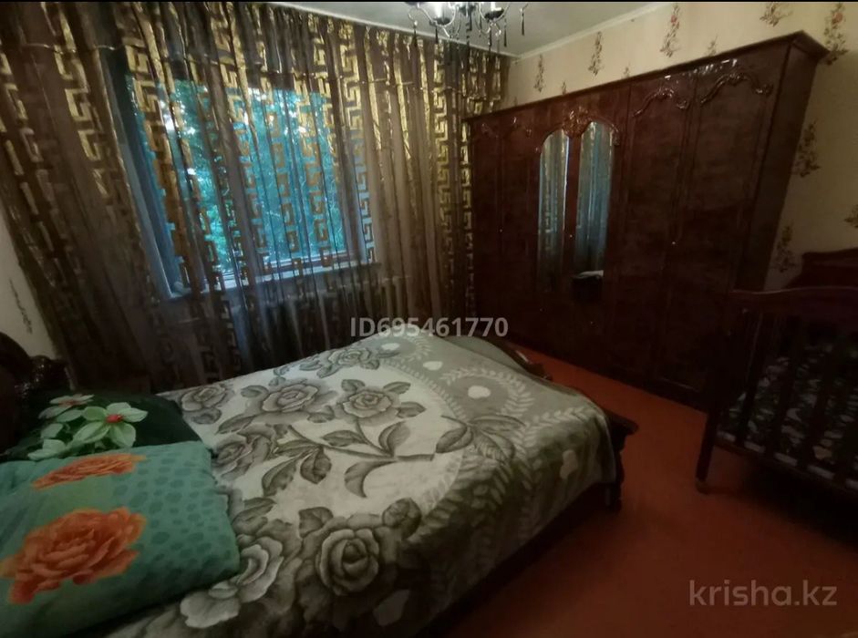 Продам спальный гарнитур б/у