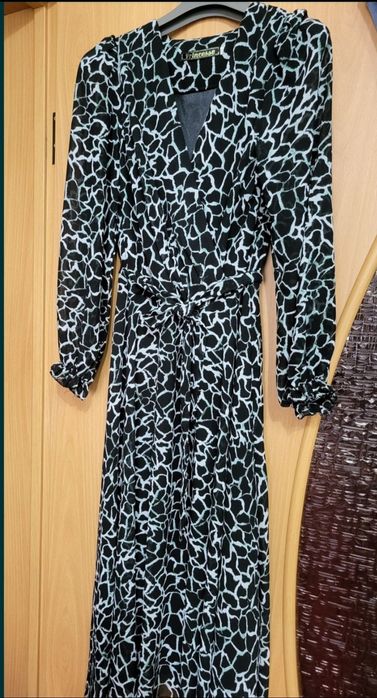 Продам платье женское