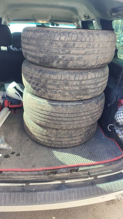 Шина летняя 195/60R16 б.у Комплект 4шт