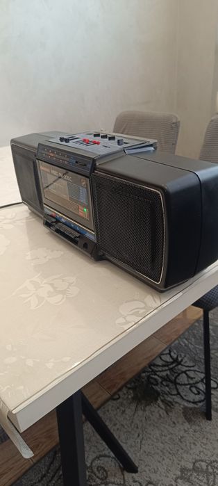 Продам магнитофон Медео