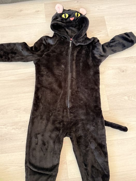 Продам детскую  одежда на девочку