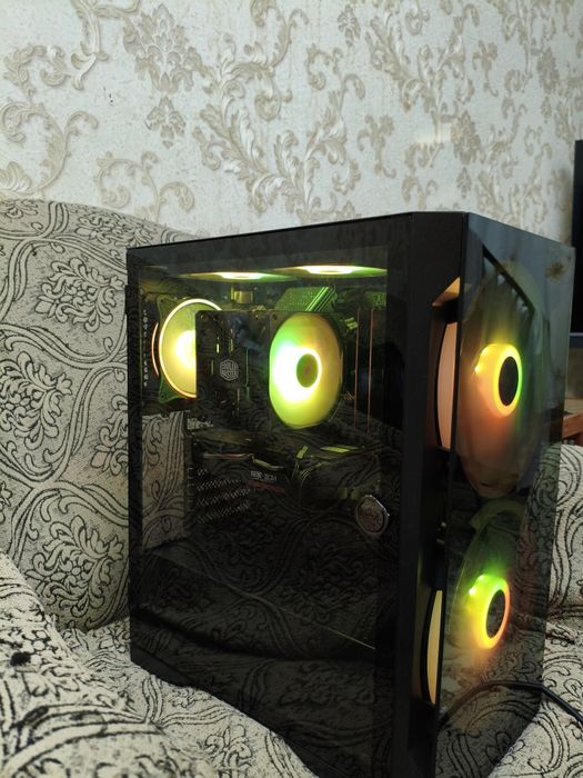 Продам мощный игровой компьютер