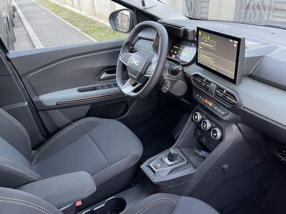 Dacia Jogger 1.8Hybrid Automat-Usor Avariat/Avariata