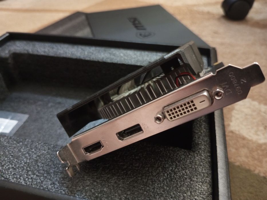 GTX 1050 2Gb Видеокарта