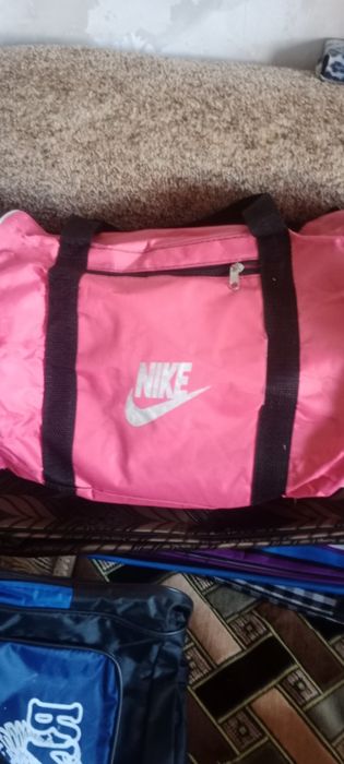 Спортивные сумки новые