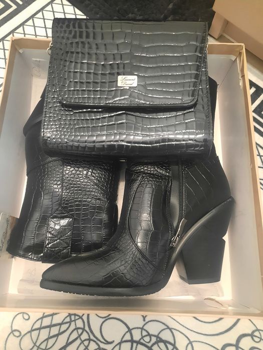 Set superb geanta+botine lucioase