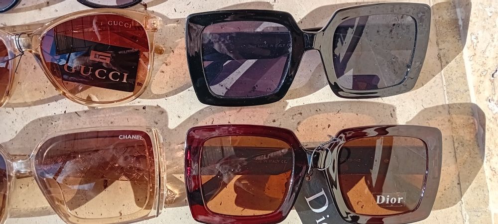 Ochelari de soare diferite firme