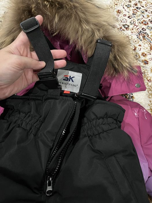 Продам комбинезон для девочку новая