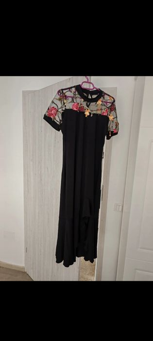 Rochie elegantă neagră,măsura L