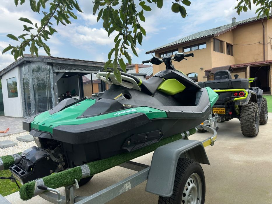Jet ski Sea-Doo Trixx 2020 – 85h – fără probleme