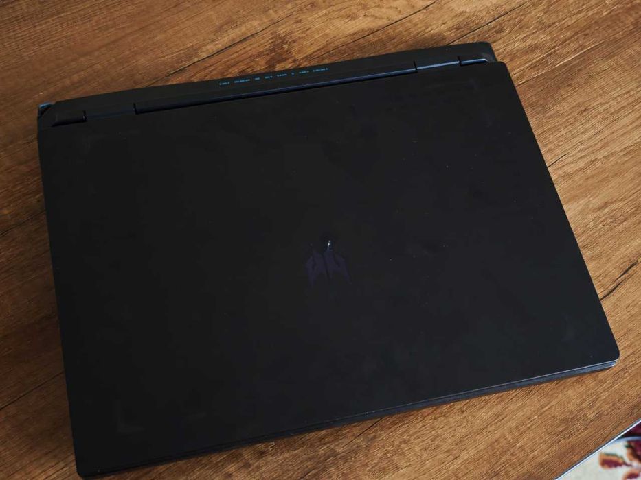 Acer Predator Helios 16 i9 13gen