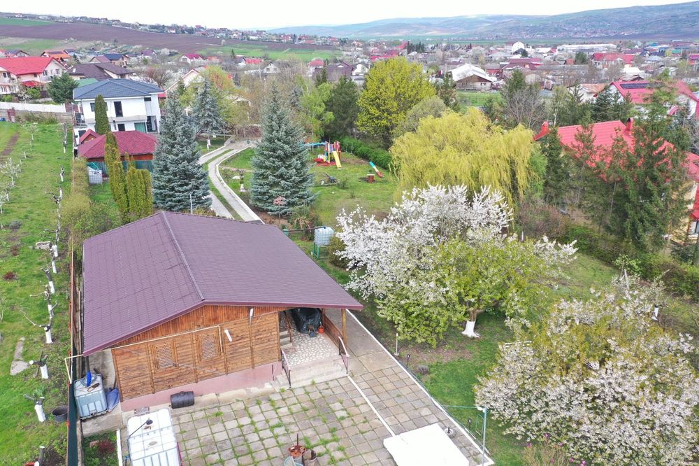 TEREN INTRAVILAN 3475mp + CASA 2003 - VASLUI - zona Moara Grecilor