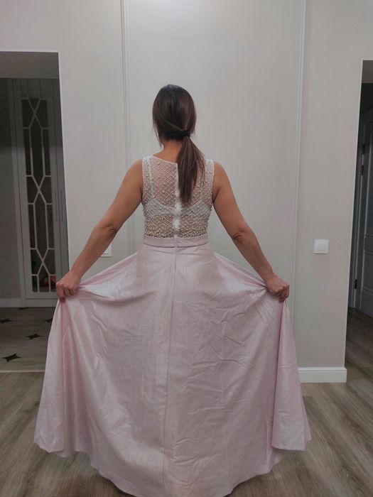 нарядное платье..