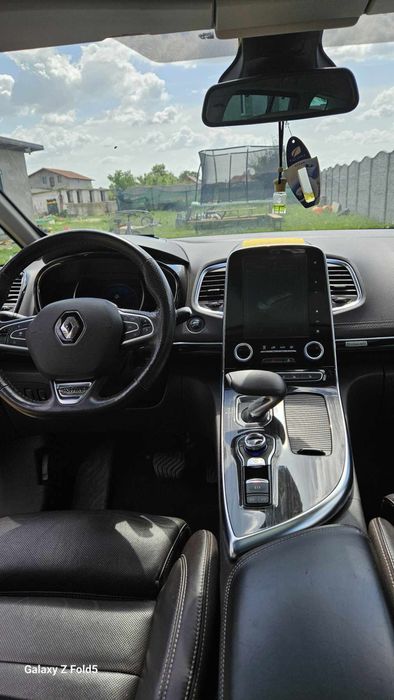 Renault Espace Initiale Paris