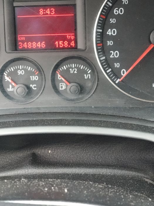 Vând GOLF 5 1.9 TDI