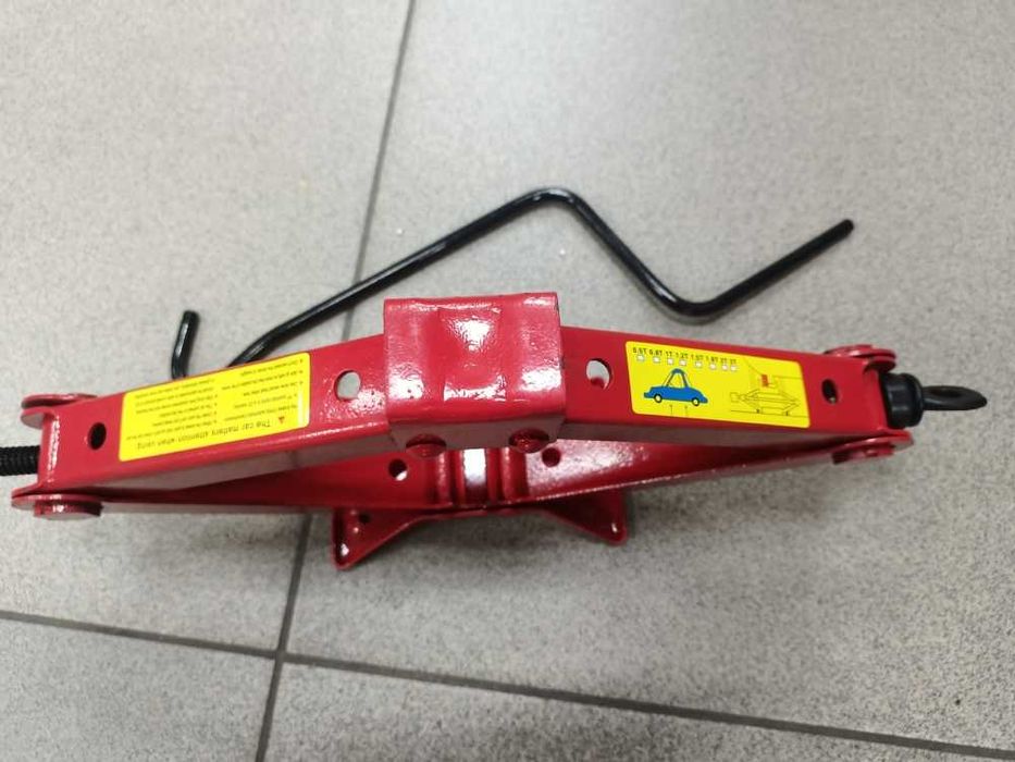 Домкрат  автомобильный 2т