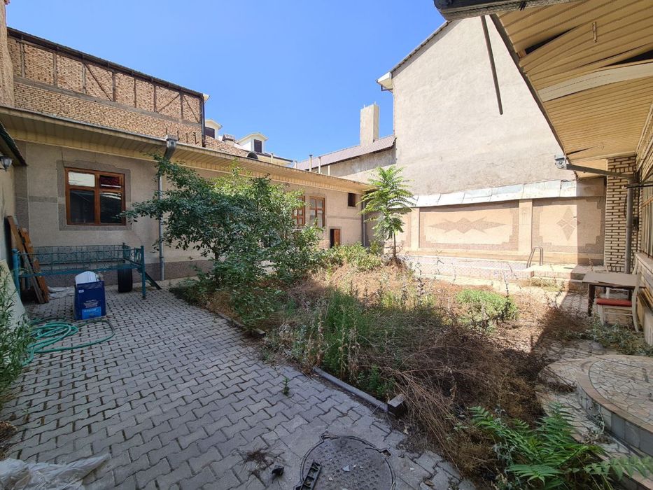 Продаётся земельный участок гостиница России