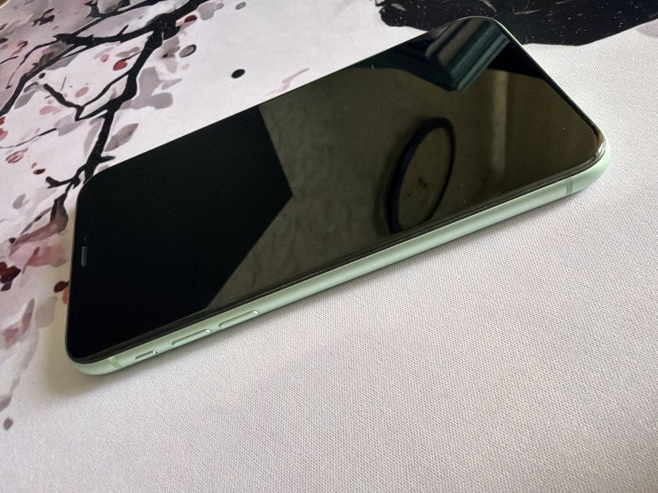 IPhone 11 / 128 gb