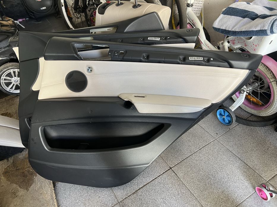 Салон за БМВ Х5 Е 70 феис