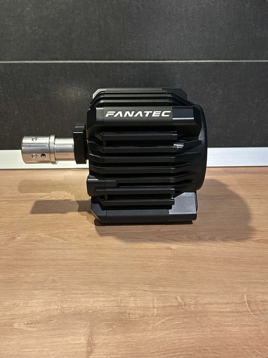 Fanatec GT DD Pro 8Nm si volan McLaren GT3 V2