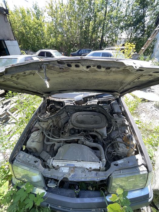 Мерседес 124 92 года волчок