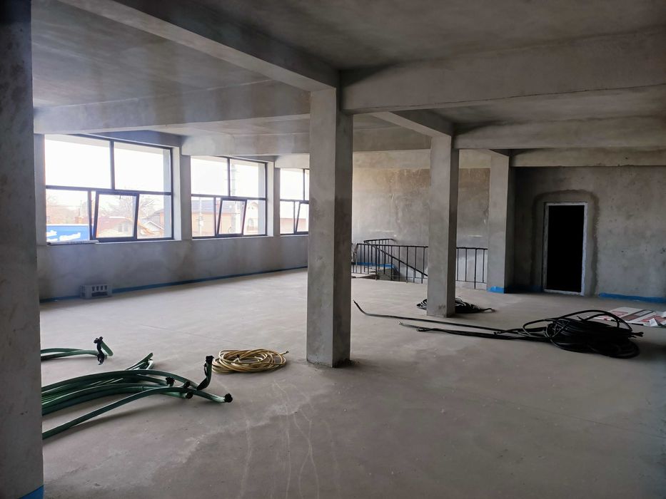 Centru comercial DN1 Ploiesti - Bucuresti vanzare / inchiriere