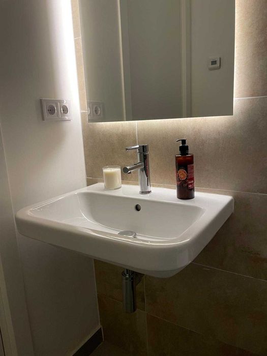 Pachet: Oglinda cu LED - Lavoar - Baterie baie