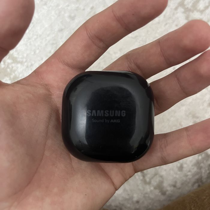Galaxy Buds Live (64C4) наушник продается