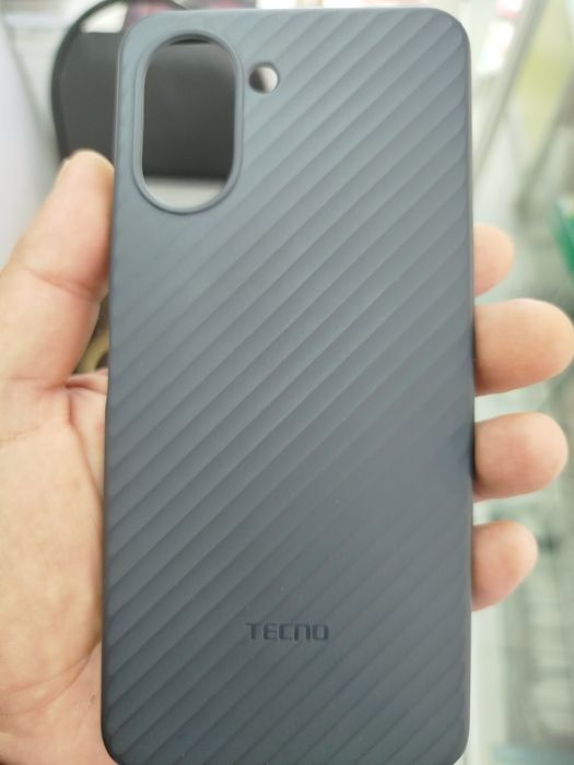 Продам смартфон Техно