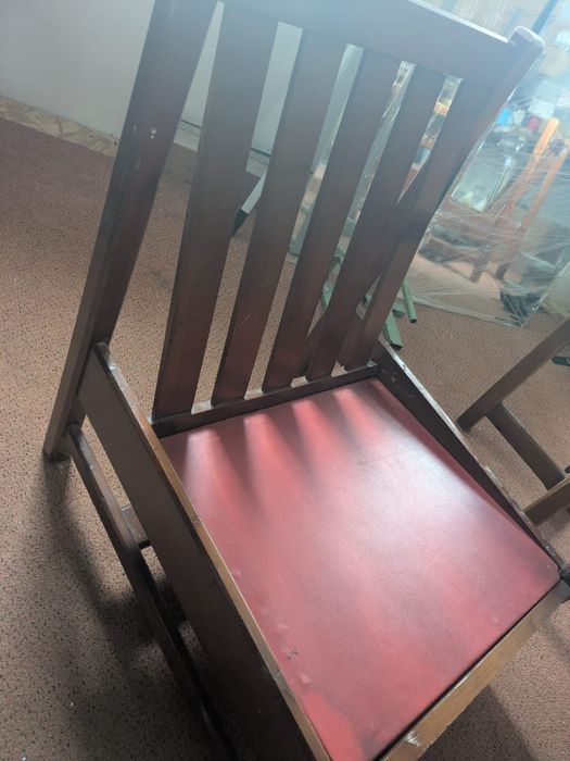 Set scaune + masa rotundă