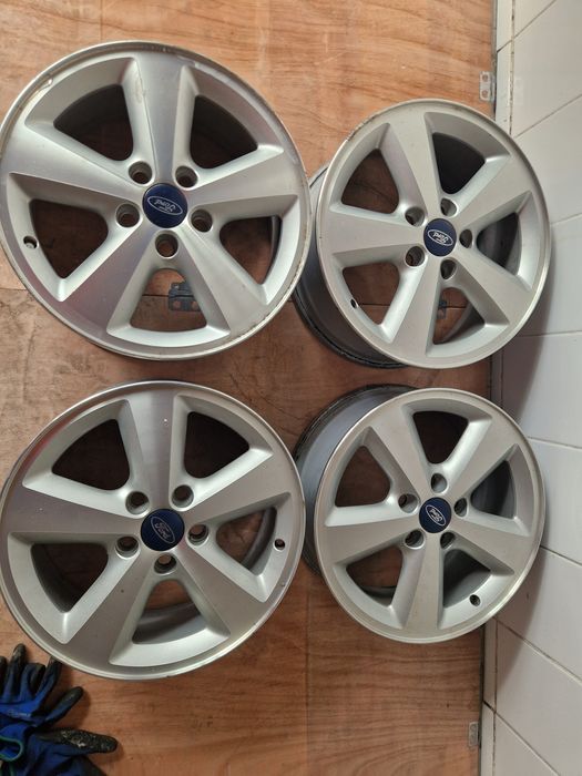 Jante aliaj originale Ford Focus  5x108 r16