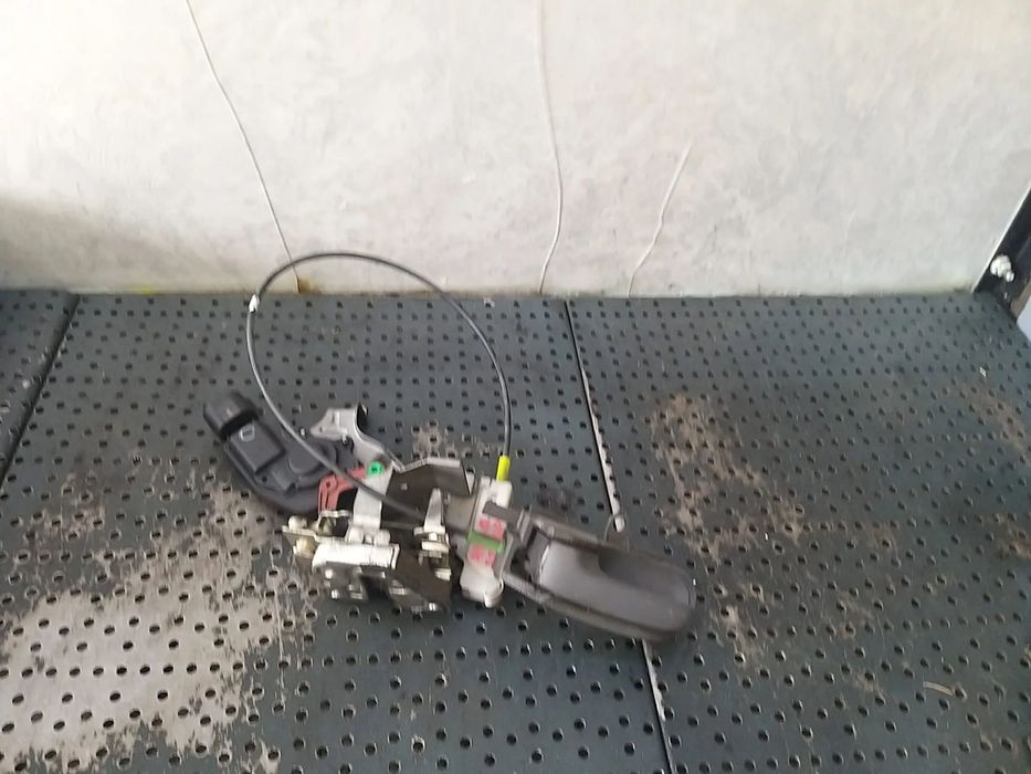 Broasca usa cu maner interior stanga spate peugeot 107