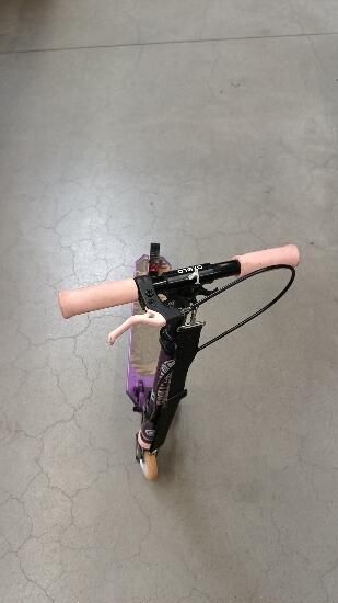 Trotinetă cu Suspensii şi Frâne pe Ghidon Mid - (SecondHand) Decathlon