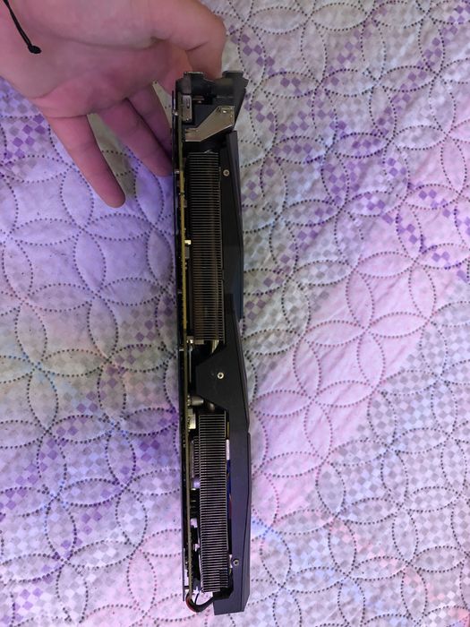 Продавам видео карта 1080 8 гб