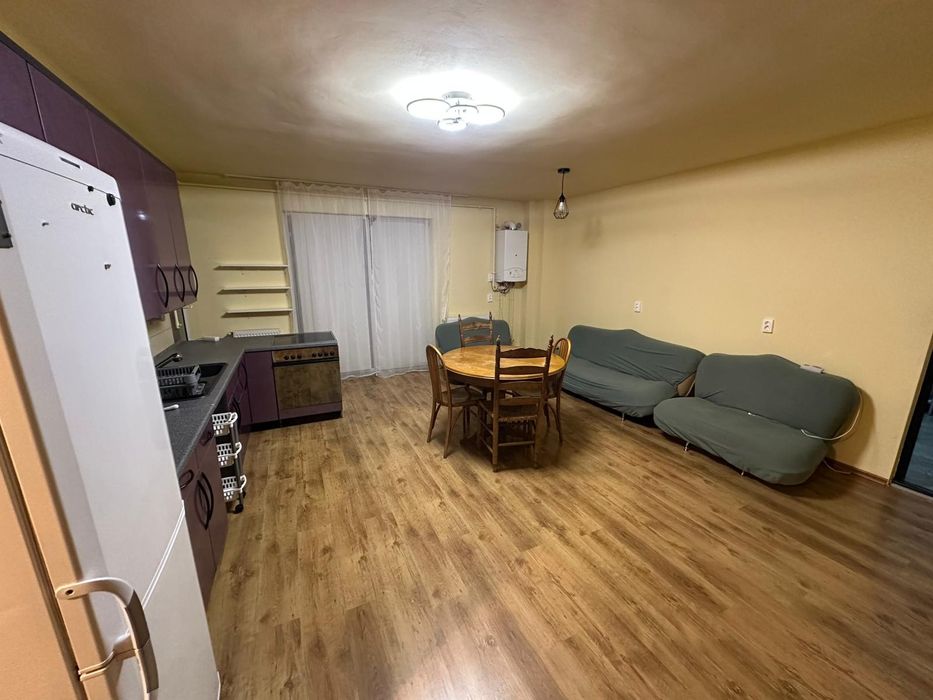 Apartament de închiriat