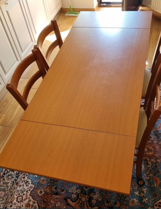 Set Masa de bucătărie extensibila 110-170 cu 70 si 4 scaune tapitate