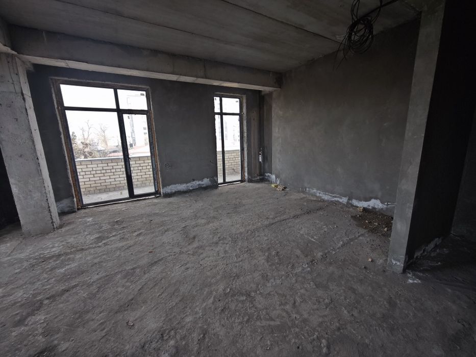 Янги новостройкадан хонадон сотилади