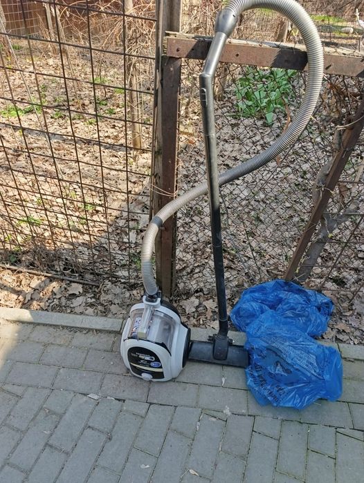 Продам пылесосы б у в рабочем состоянии