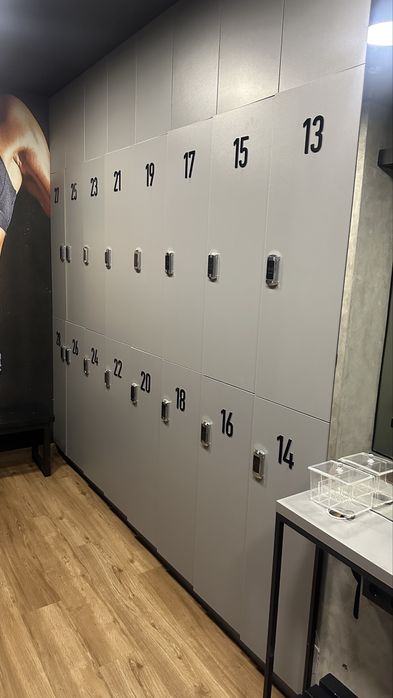 Продам шкафчики в раздевалку