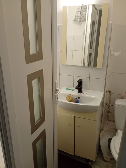 Închiriez apartament cu 2 camere,Satu Mare