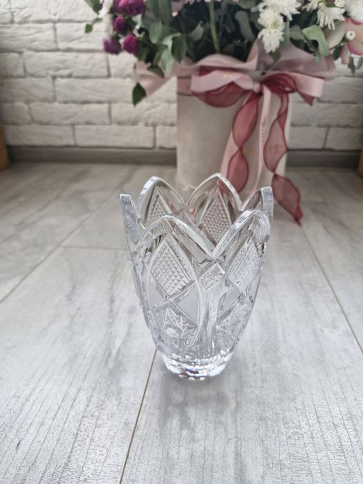 Продам хрусталь  2000