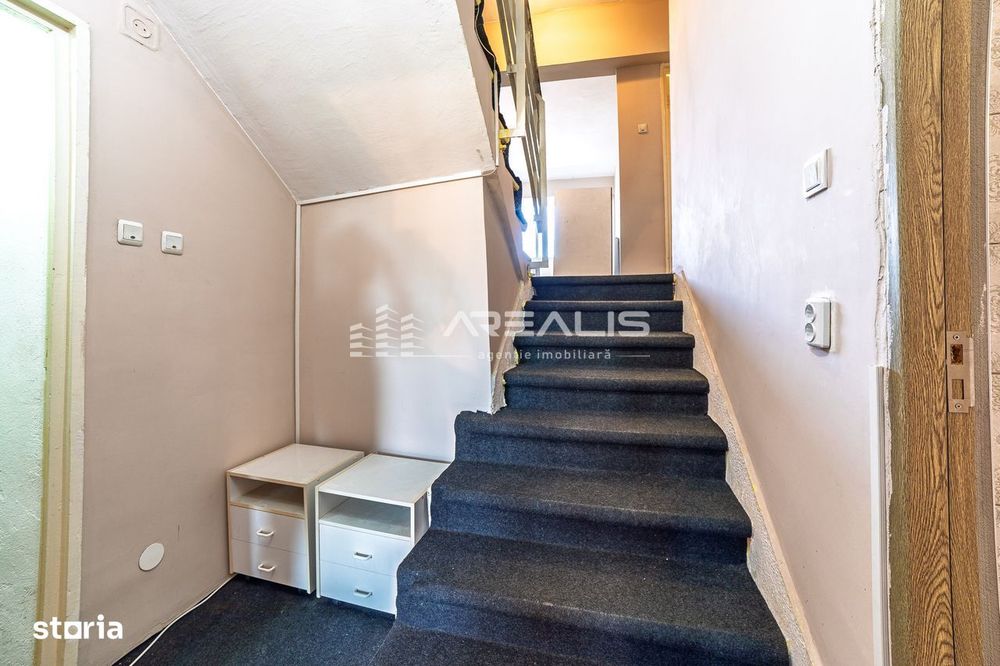 Apartament 3 camere tip Samantha, zona Polivalentă