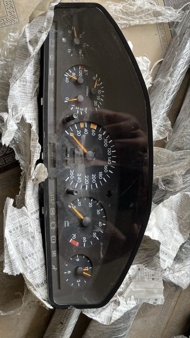 Мерсадес бенз w140.