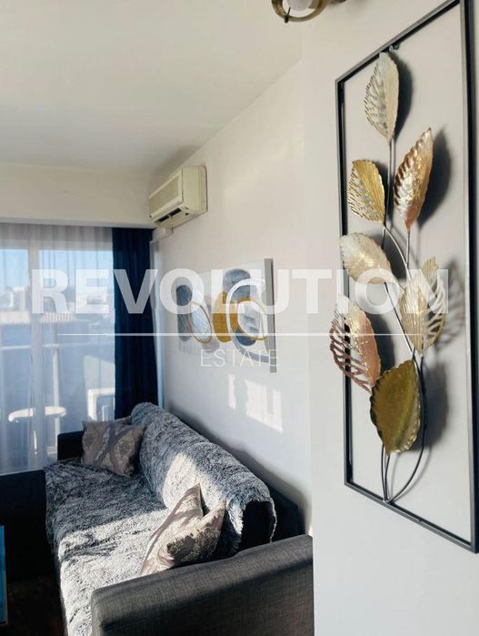 Дава се под наем Двустаен апартамент в Варна, Зимно кино Тракия - 74 кв.м за 698.19 € - Снимка #1