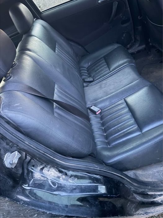 BOSE аудио система, кожени седалки, волан от Alfa Romeo 147