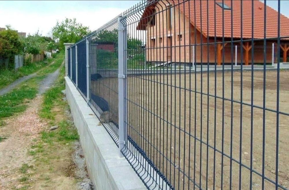Vând garduri din plasa bordurata